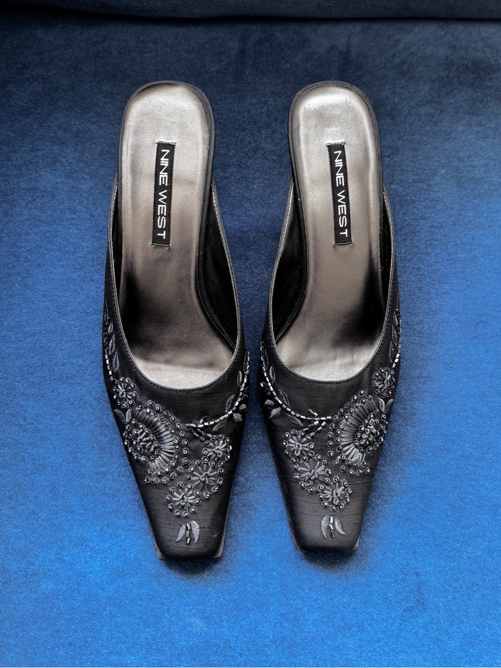 Nine West Vintage Black Satin Mules Beaded Floral Sequin Embroidered Size 7 1/2M